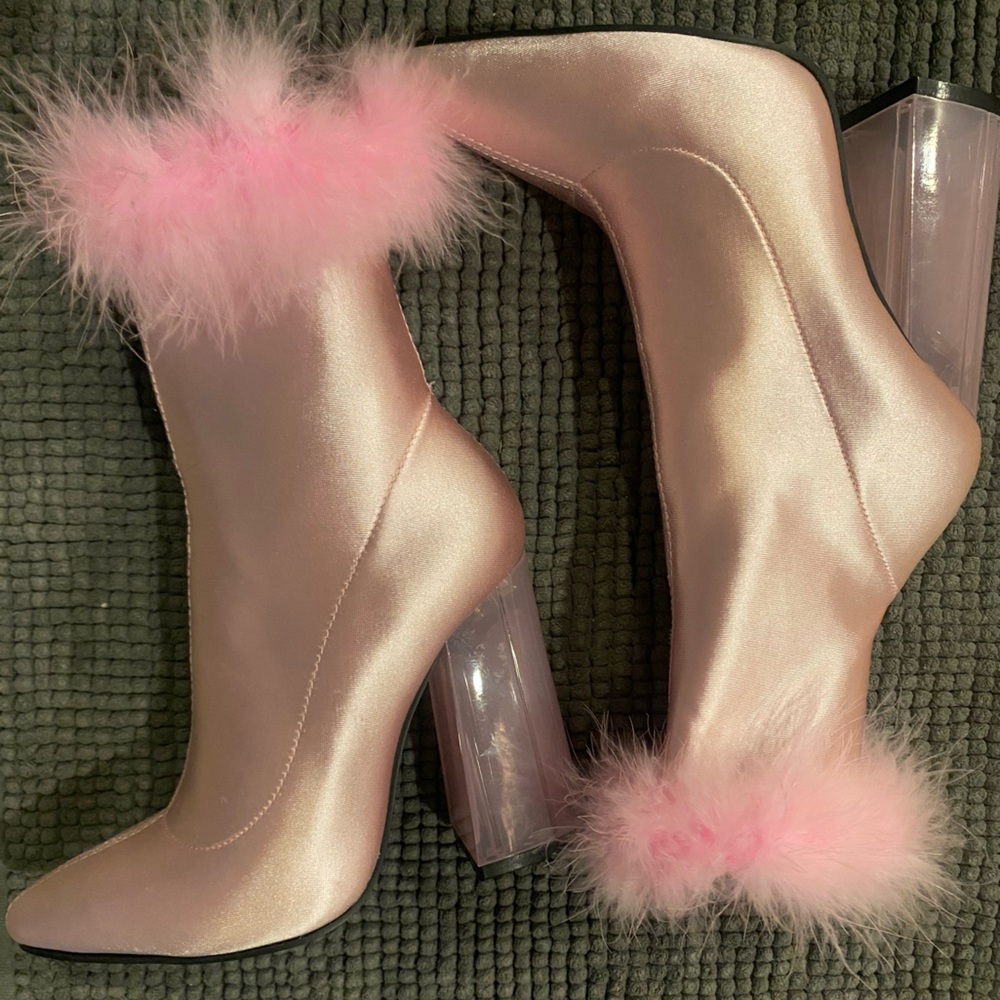 Sugar Thrillz Luv Me or Hate Me pink satin Maribou bootie Sexy